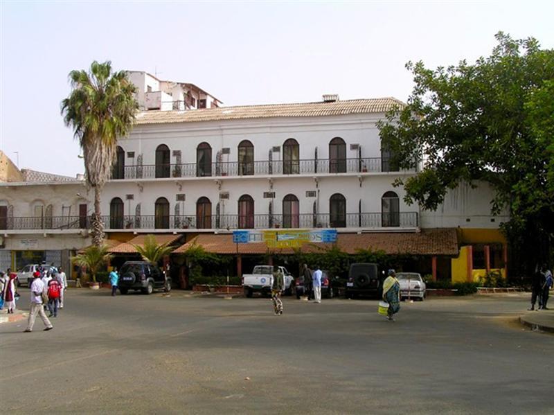 Hotel De La Poste Saint-Louis Buitenkant foto